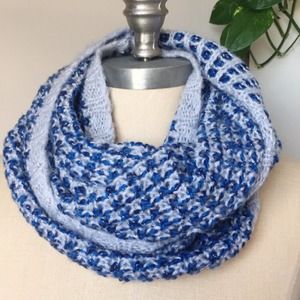 LOFT Metallic Chunky Knit Infinity Wrap Scarf Snood Blue Grey Silver